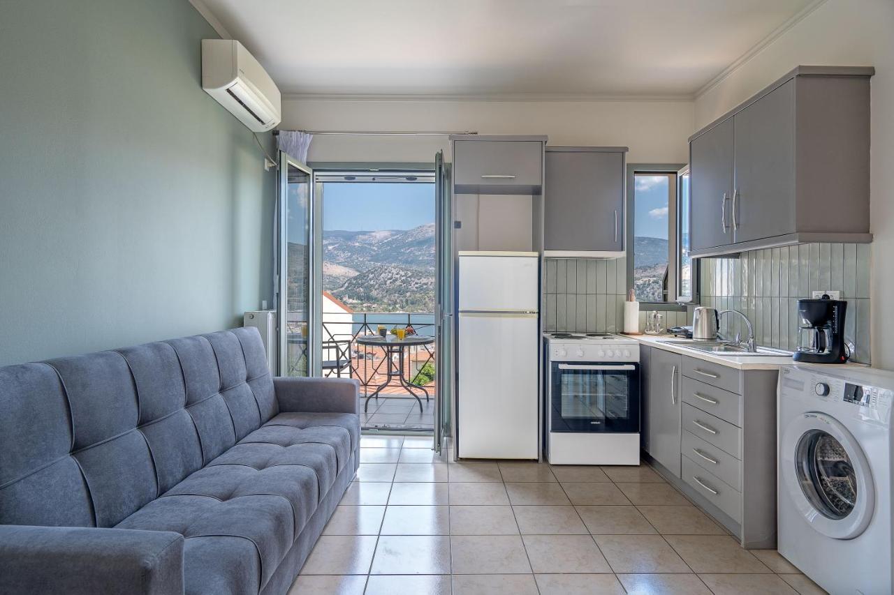 Unique View Apartments อาร์กอสโตลี ภายนอก รูปภาพ